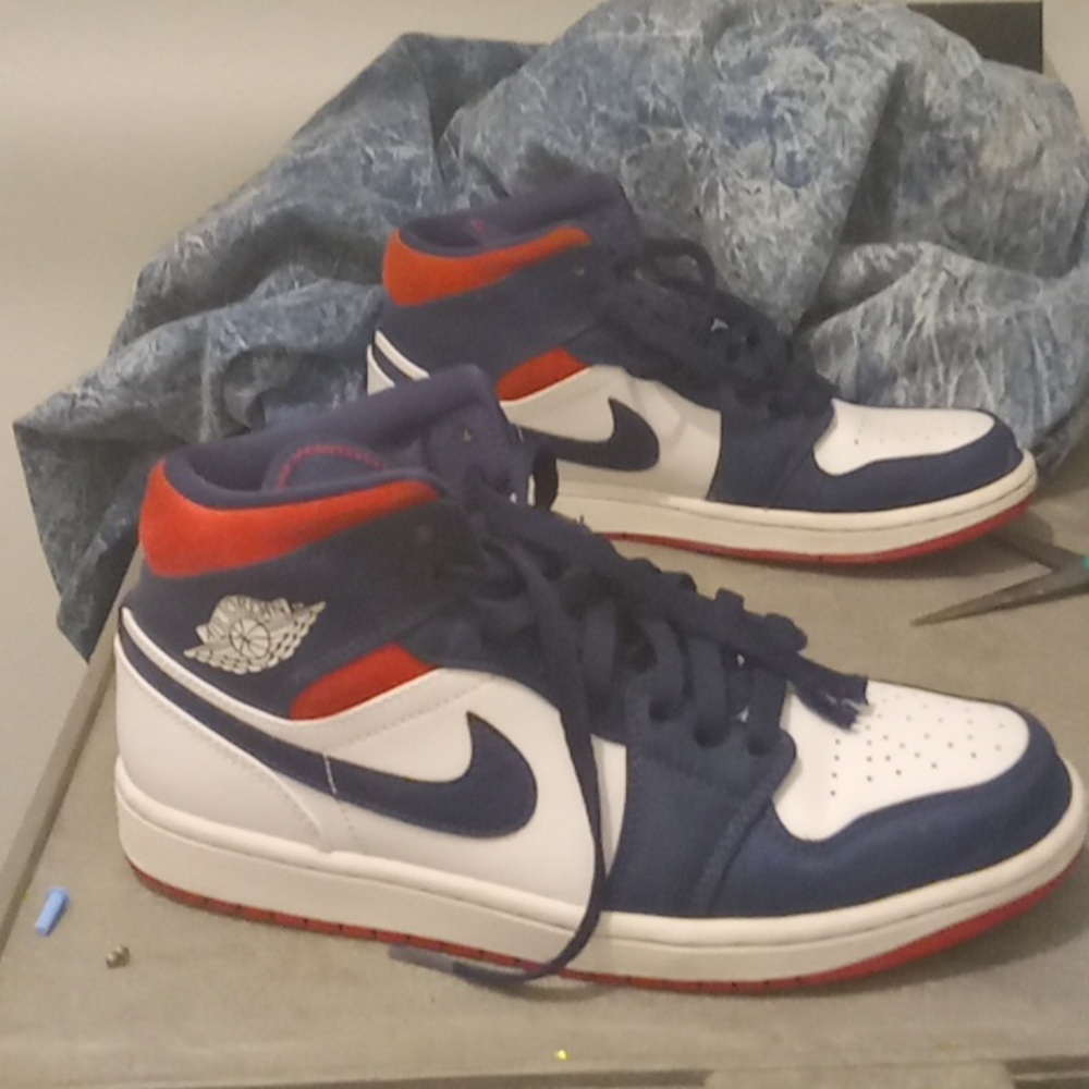 Jordan's instant sneakers size eight